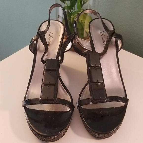 Anne Klein Shoes - CLASSY BLACK SANDALS